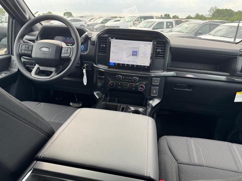 new 2025 Ford F-150 car, priced at $45,997