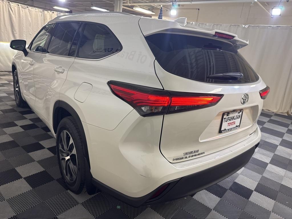 used 2021 Toyota Highlander car, priced at $32,365