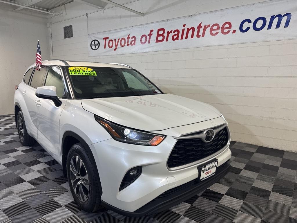 used 2021 Toyota Highlander car, priced at $32,365