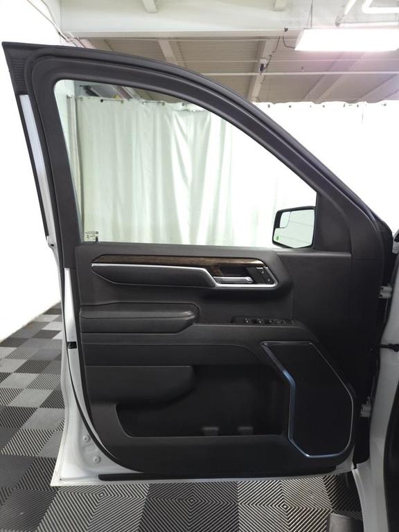 used 2023 GMC Sierra 1500 car, priced at $43,900