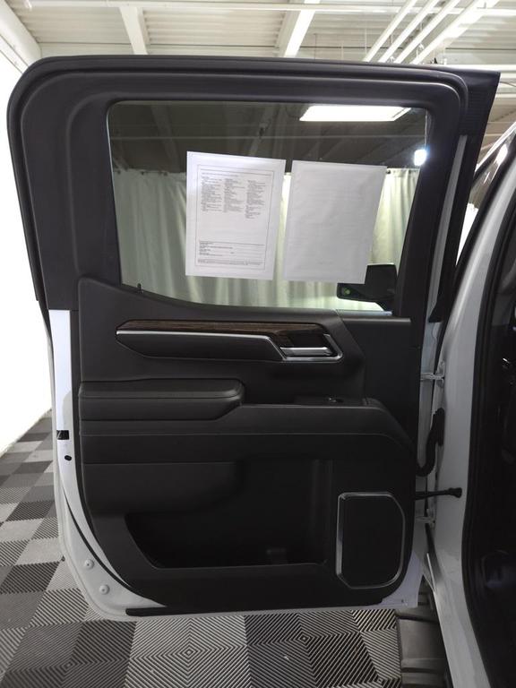 used 2023 GMC Sierra 1500 car, priced at $43,900
