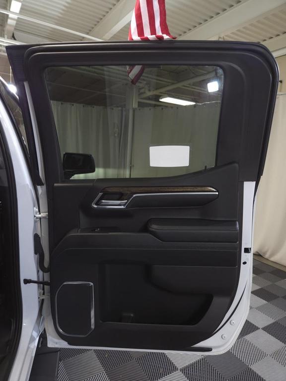 used 2023 GMC Sierra 1500 car, priced at $43,900