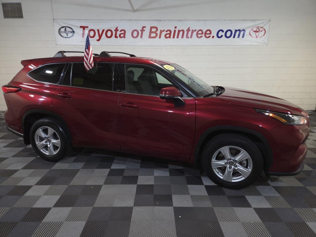 used 2022 Toyota Highlander car, priced at $32,185