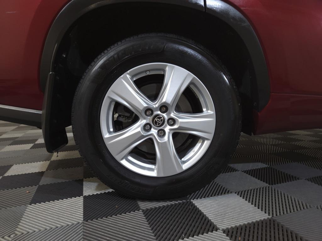 used 2022 Toyota Highlander car, priced at $32,185