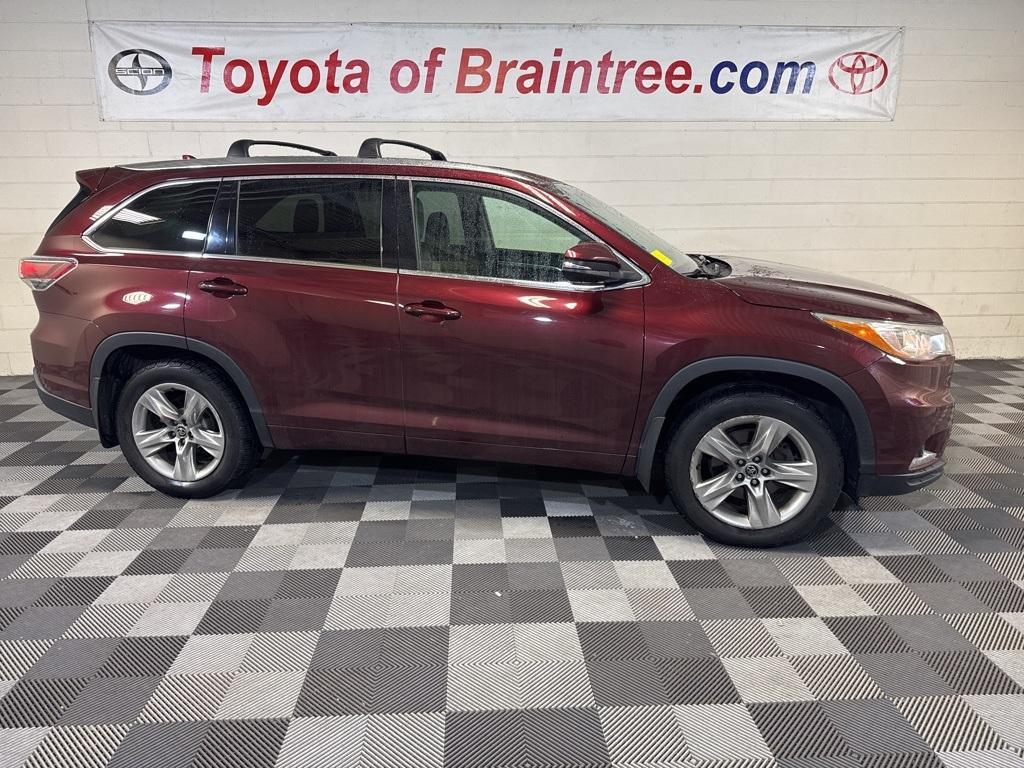 used 2016 Toyota Highlander car, priced at $22,955