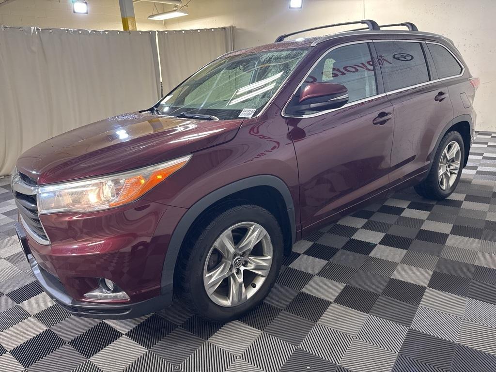 used 2016 Toyota Highlander car, priced at $22,955