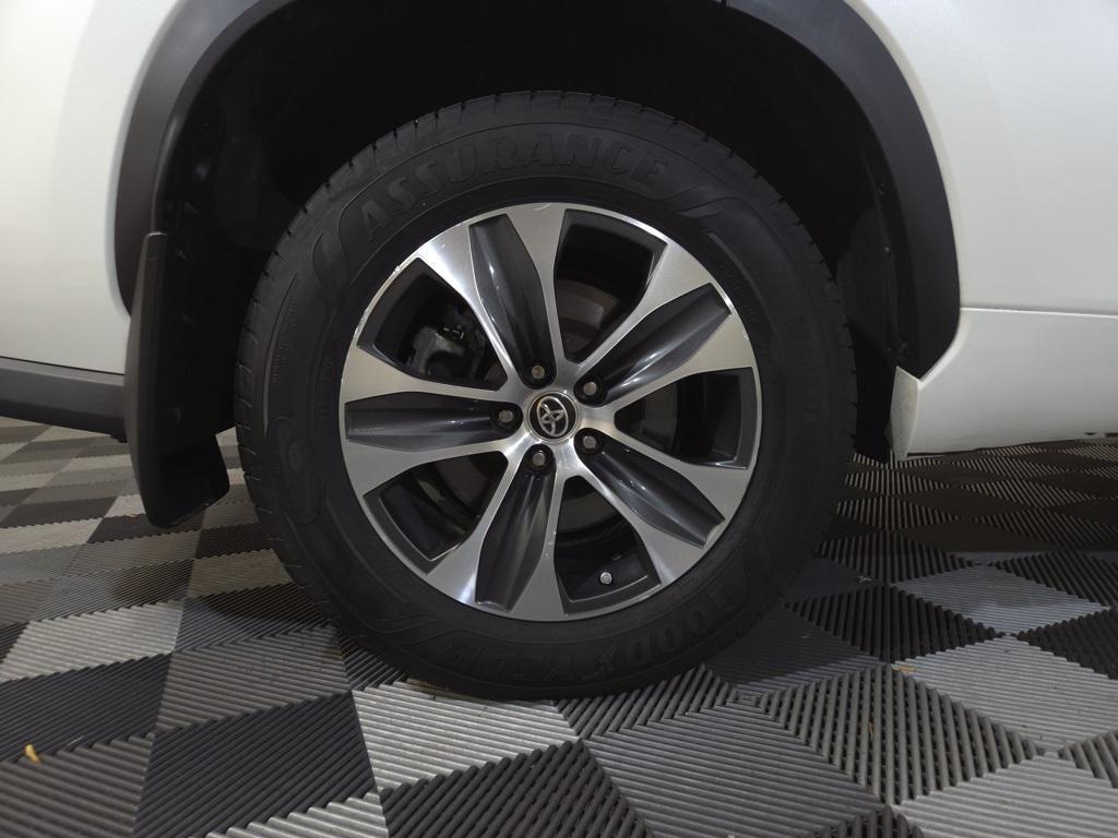 used 2020 Toyota Highlander car, priced at $23,895