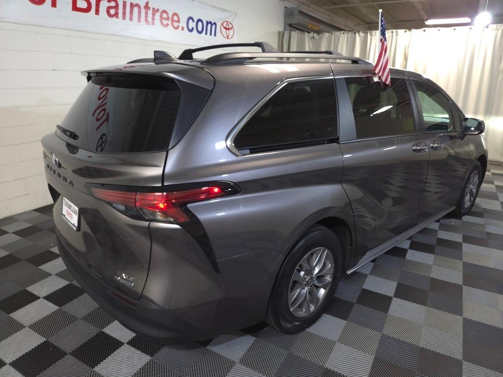 used 2022 Toyota Sienna car, priced at $41,995
