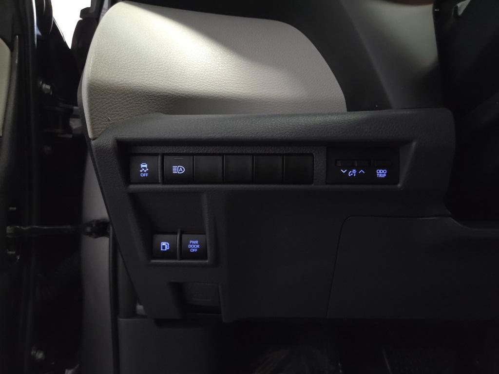 used 2022 Toyota Sienna car, priced at $37,275