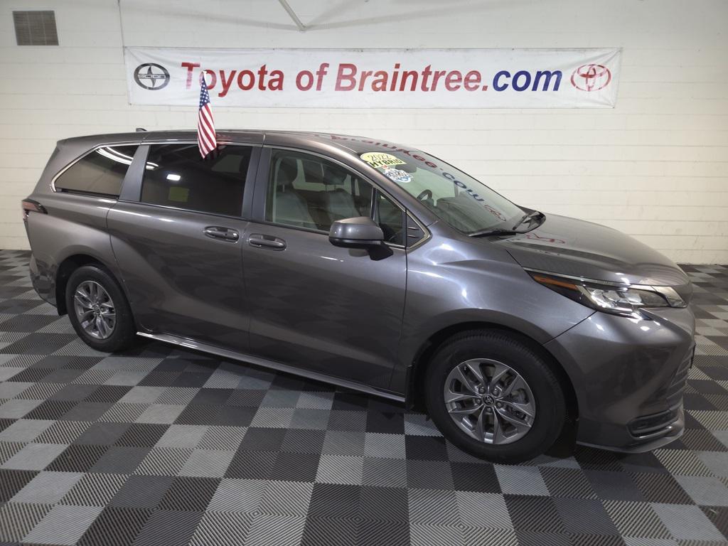 used 2022 Toyota Sienna car, priced at $38,275