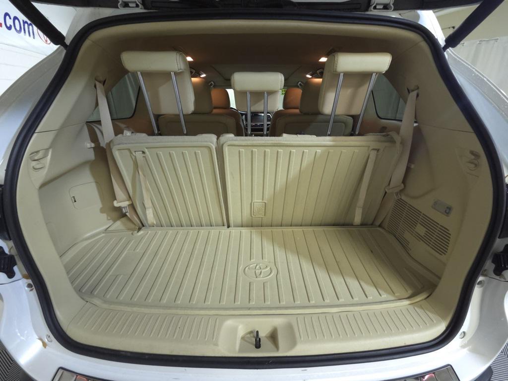 used 2018 Toyota Highlander car, priced at $25,995