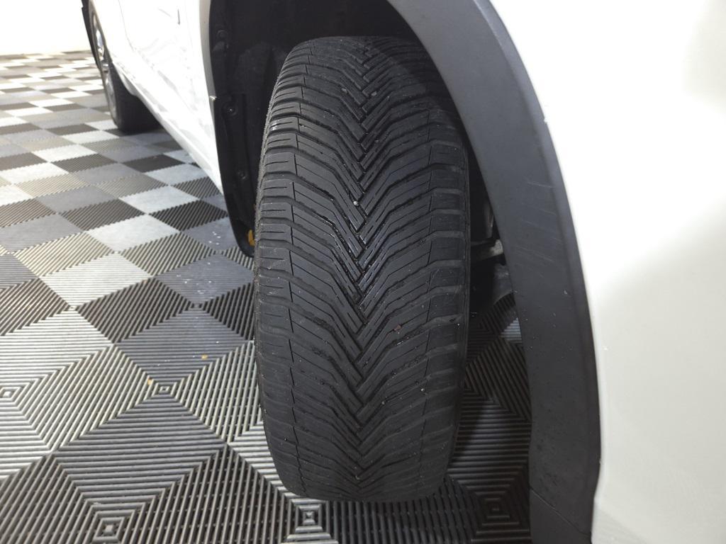 used 2018 Toyota Highlander car, priced at $25,995