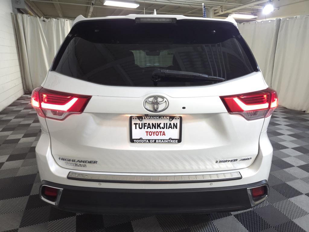 used 2018 Toyota Highlander car, priced at $25,995