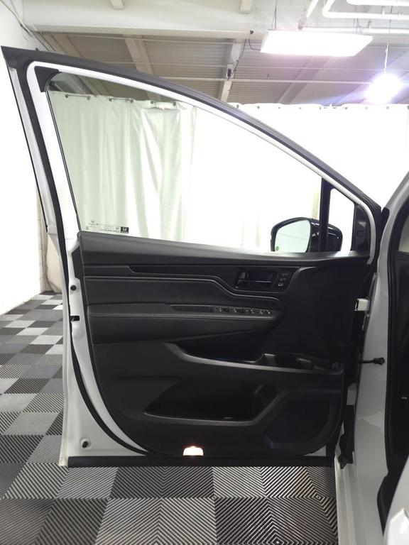used 2025 Honda Odyssey car, priced at $47,300