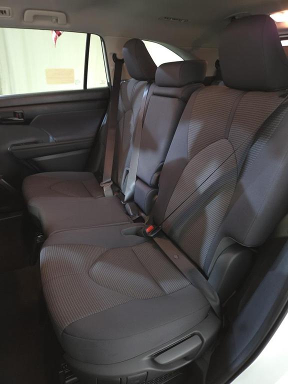 used 2023 Toyota Highlander Hybrid car, priced at $38,390