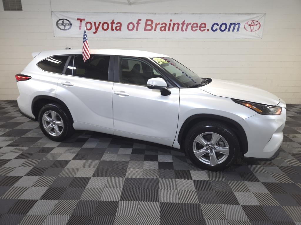 used 2023 Toyota Highlander Hybrid car, priced at $38,390