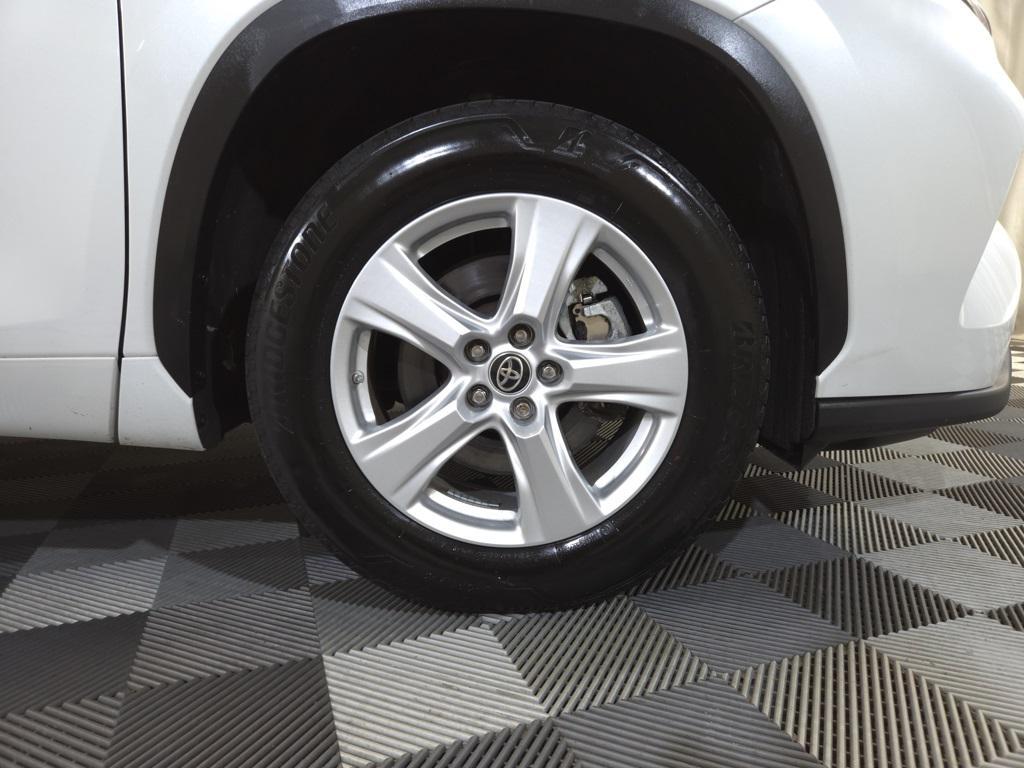 used 2023 Toyota Highlander Hybrid car, priced at $38,390