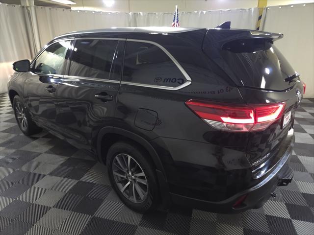 used 2018 Toyota Highlander car, priced at $27,900