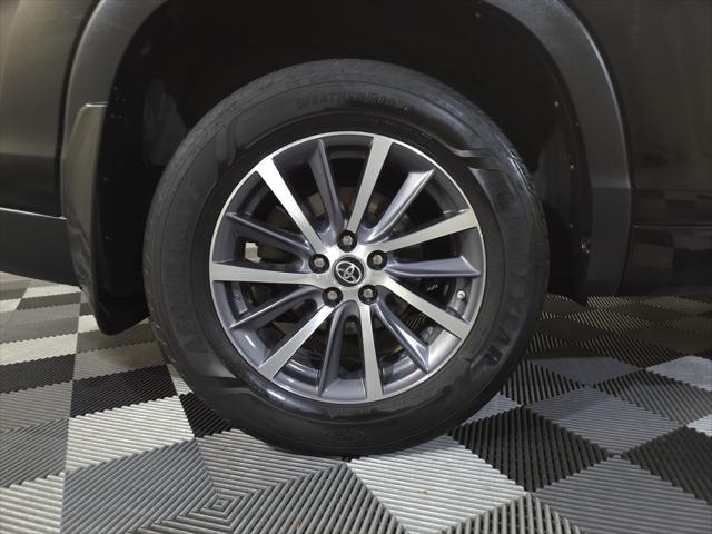 used 2018 Toyota Highlander car, priced at $27,900