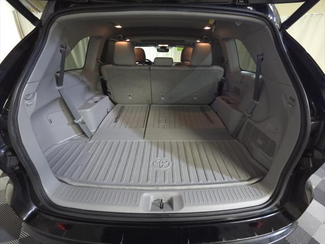 used 2018 Toyota Highlander car, priced at $27,900