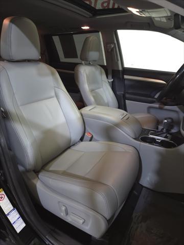 used 2018 Toyota Highlander car, priced at $27,900