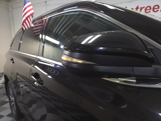 used 2018 Toyota Highlander car, priced at $27,900