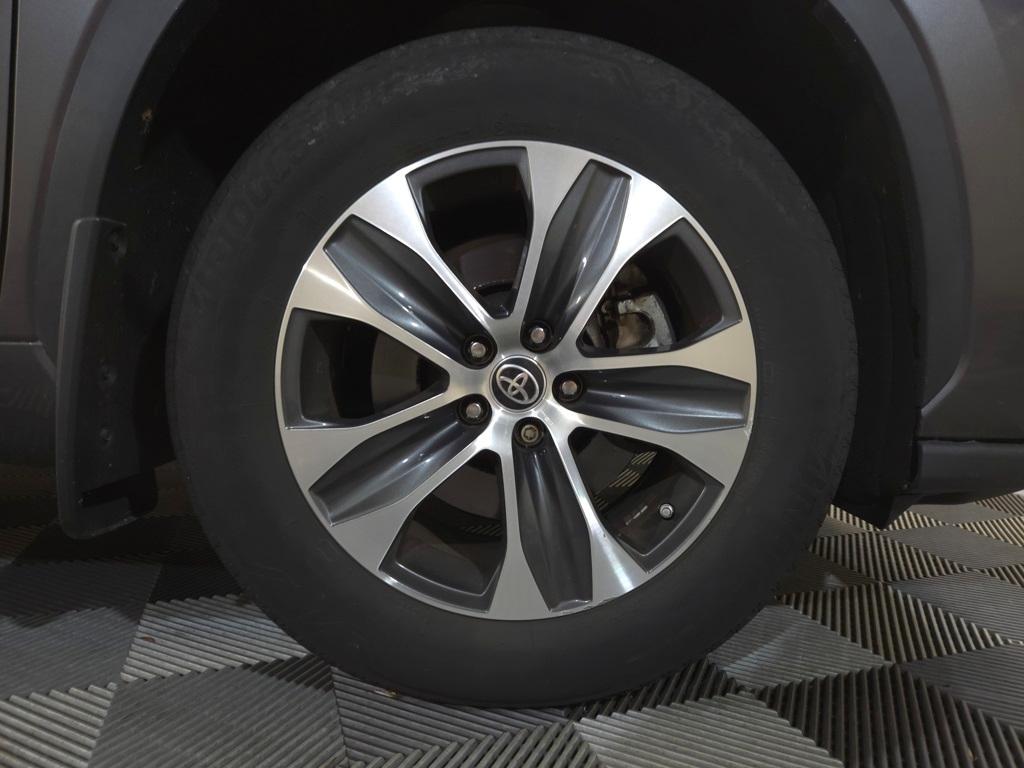 used 2022 Toyota Highlander car, priced at $37,175