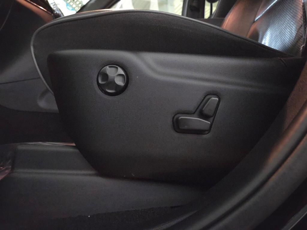 used 2021 Jeep Grand Cherokee car, priced at $31,850