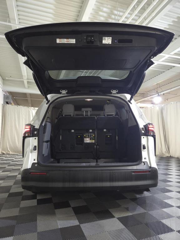 used 2023 Toyota Sienna car, priced at $38,900