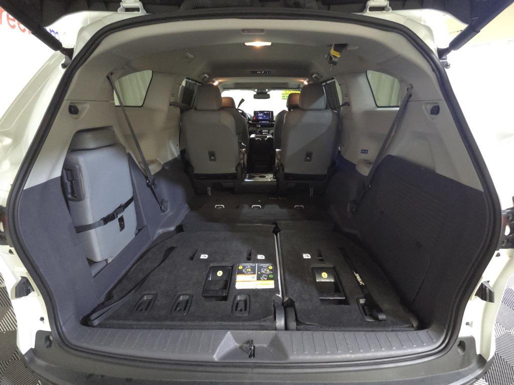 used 2023 Toyota Sienna car, priced at $38,900