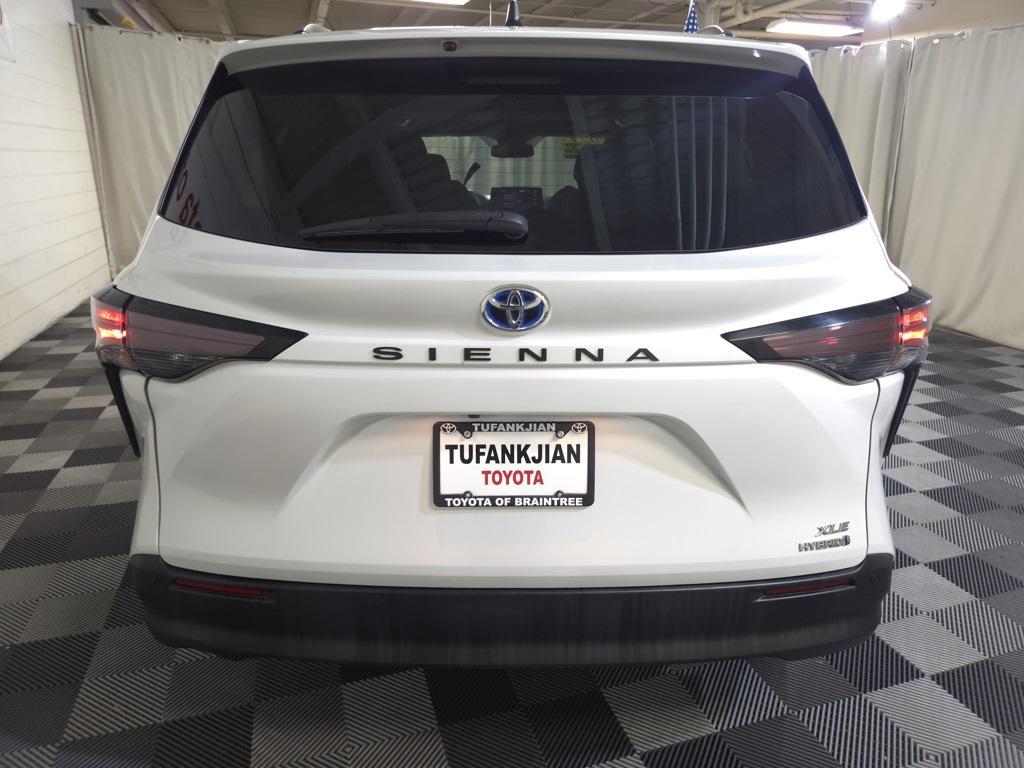 used 2023 Toyota Sienna car, priced at $38,900