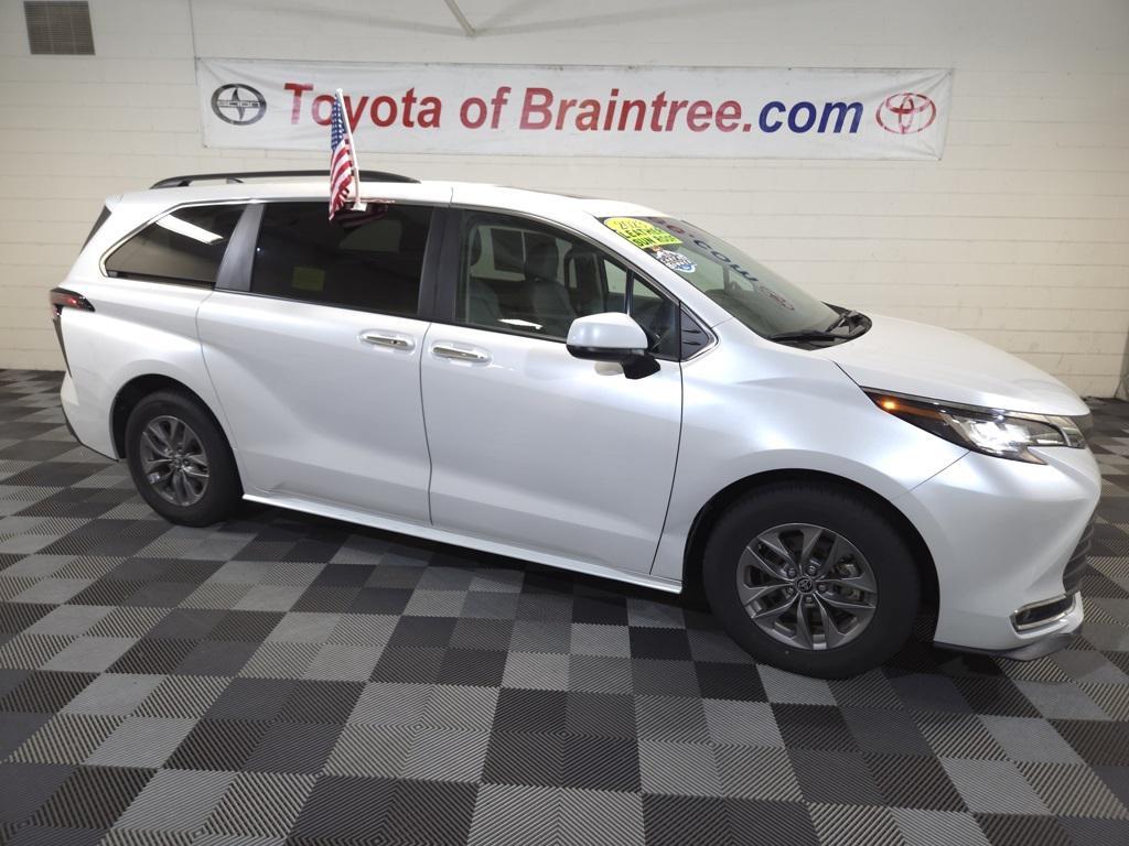 used 2023 Toyota Sienna car, priced at $40,990