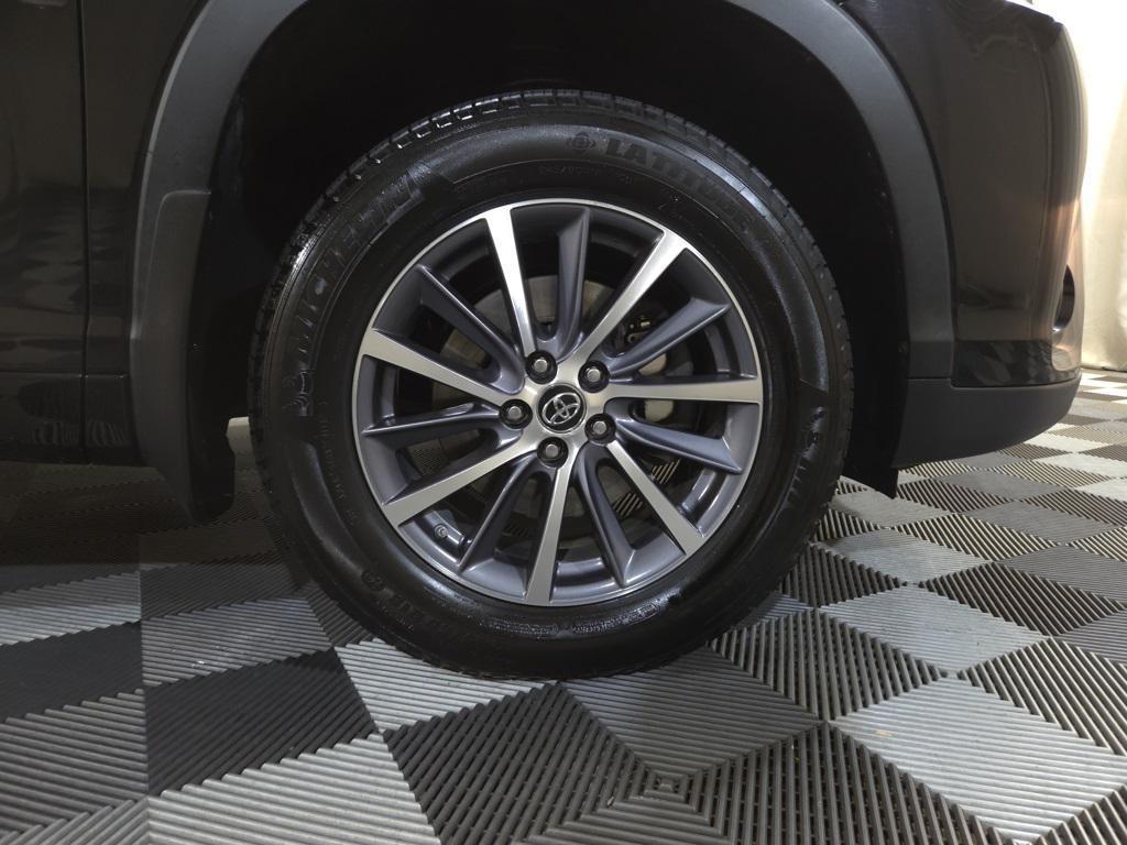 used 2018 Toyota Highlander car, priced at $21,900