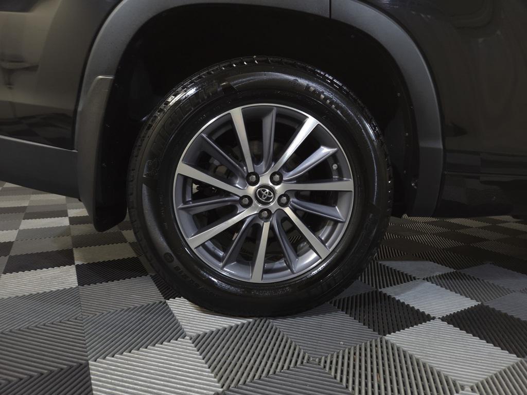used 2018 Toyota Highlander car, priced at $21,900