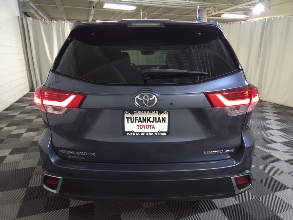 used 2018 Toyota Highlander car, priced at $22,885