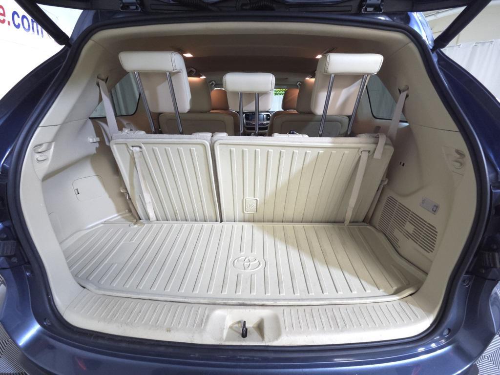 used 2018 Toyota Highlander car, priced at $22,885