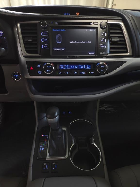 used 2018 Toyota Highlander Hybrid car, priced at $27,895