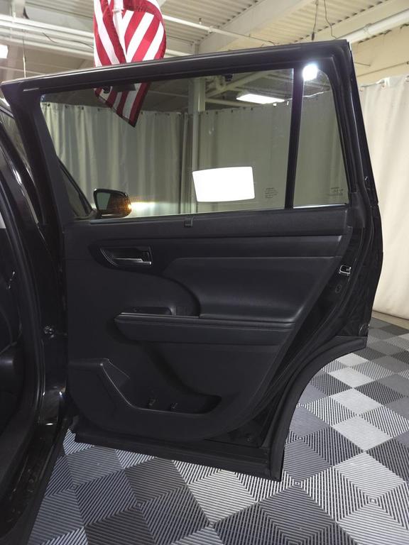 used 2022 Toyota Highlander car, priced at $38,755