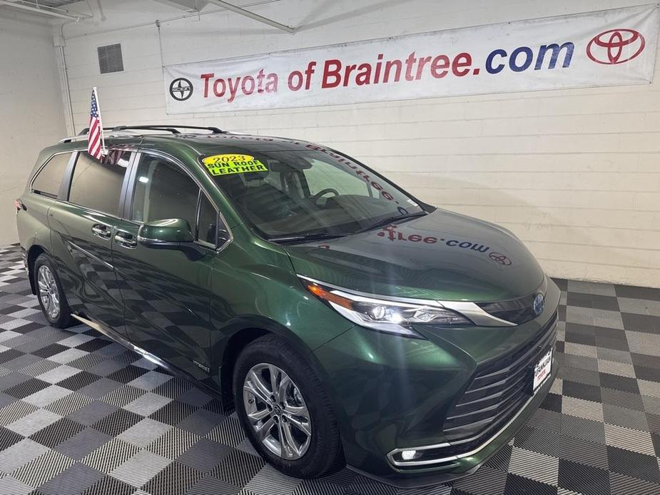 used 2023 Toyota Sienna car, priced at $55,800