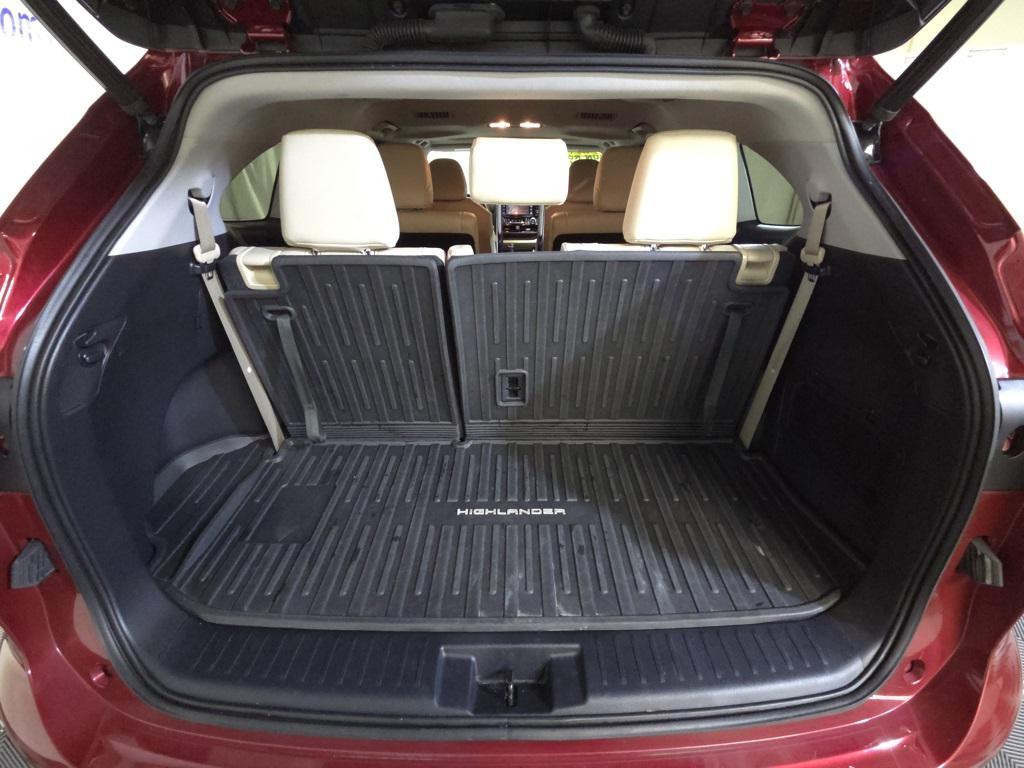 used 2020 Toyota Highlander car, priced at $32,885