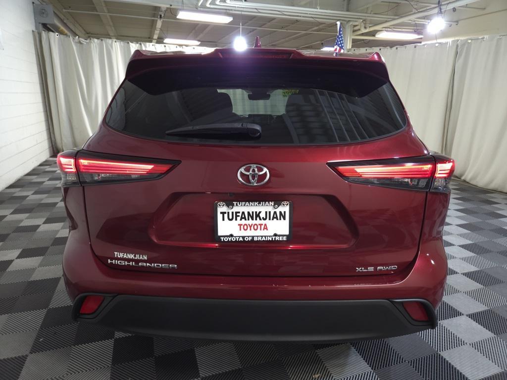 used 2020 Toyota Highlander car, priced at $32,885