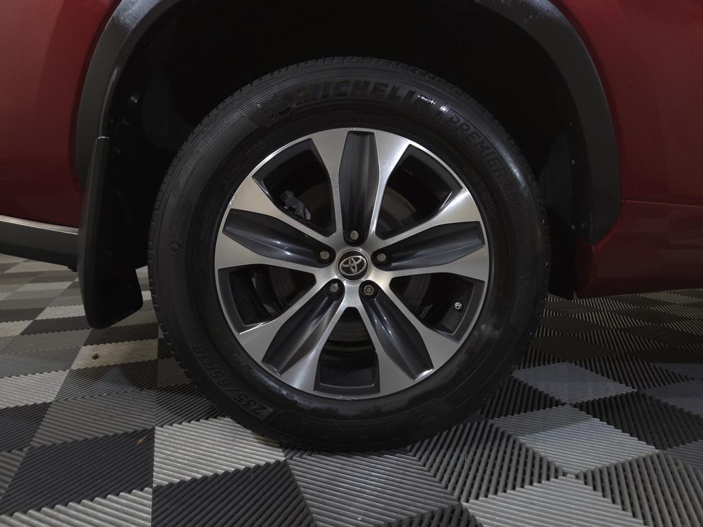 used 2020 Toyota Highlander car, priced at $32,885