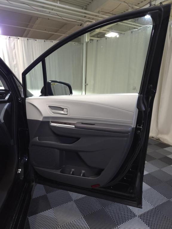 used 2023 Toyota Sienna car, priced at $31,950