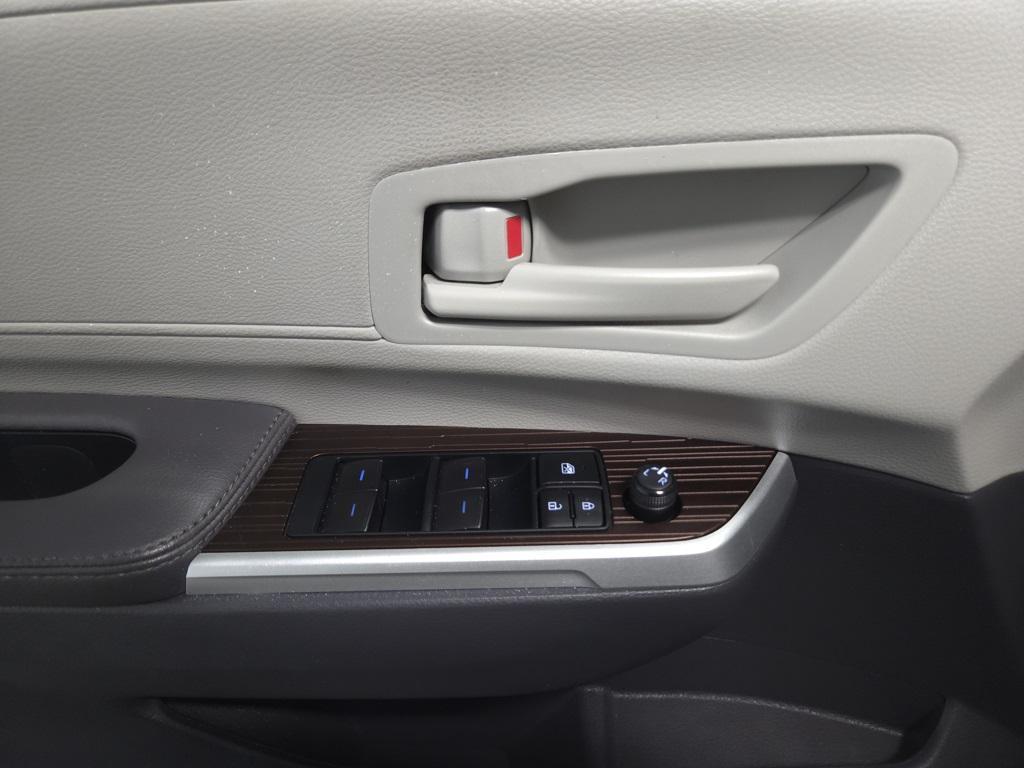 used 2023 Toyota Sienna car, priced at $31,950
