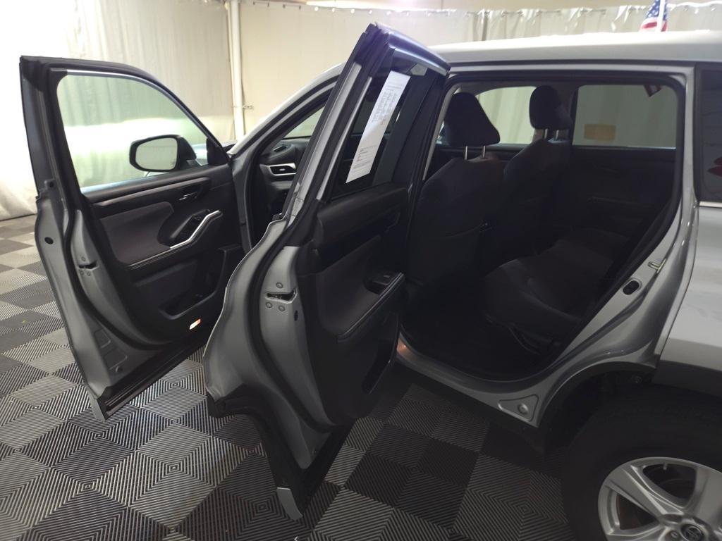 used 2023 Toyota Highlander car, priced at $32,995
