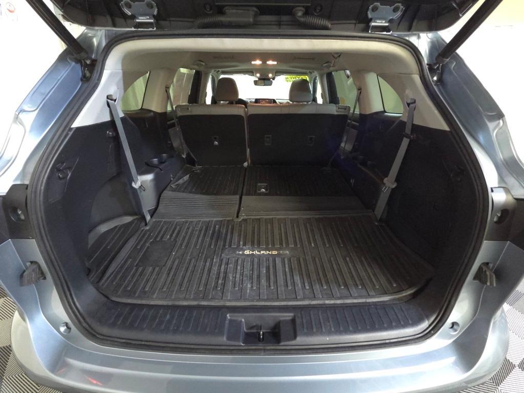 used 2020 Toyota Highlander Hybrid car, priced at $31,695