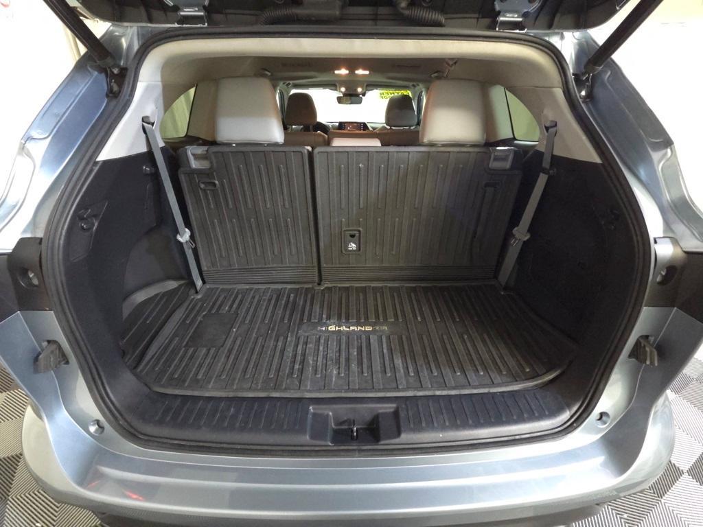 used 2020 Toyota Highlander Hybrid car, priced at $31,695