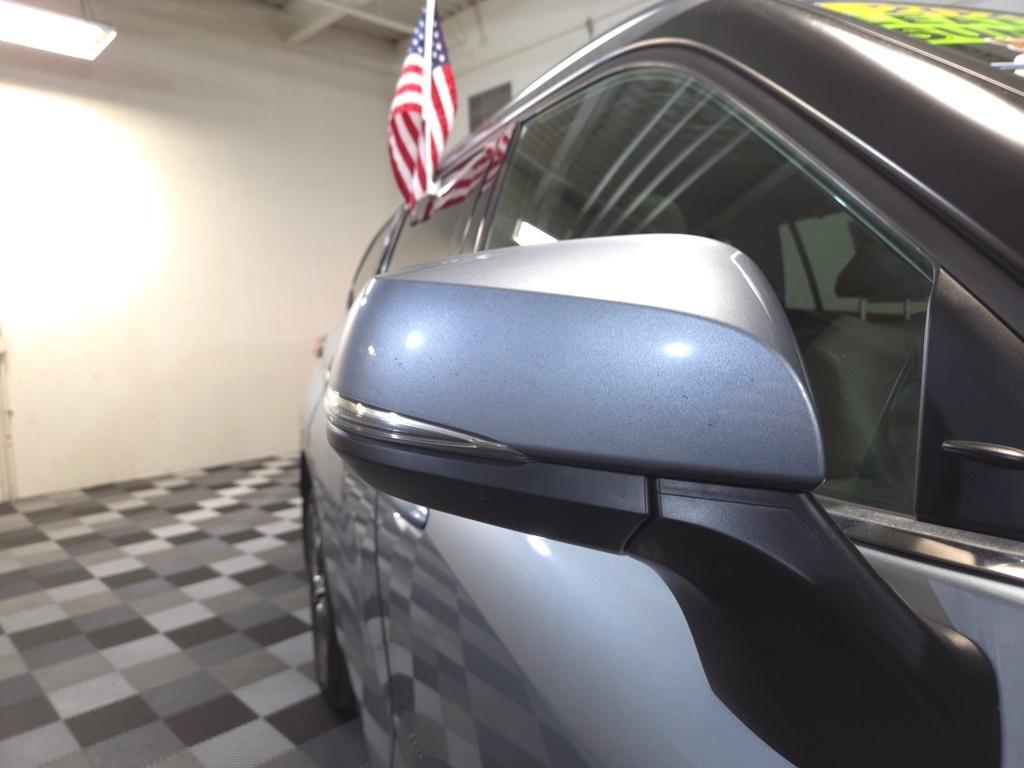 used 2020 Toyota Highlander Hybrid car, priced at $31,695