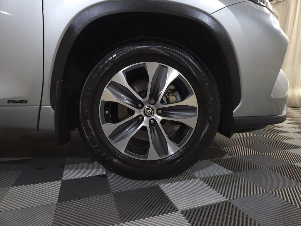 used 2024 Toyota Highlander Hybrid car, priced at $46,495