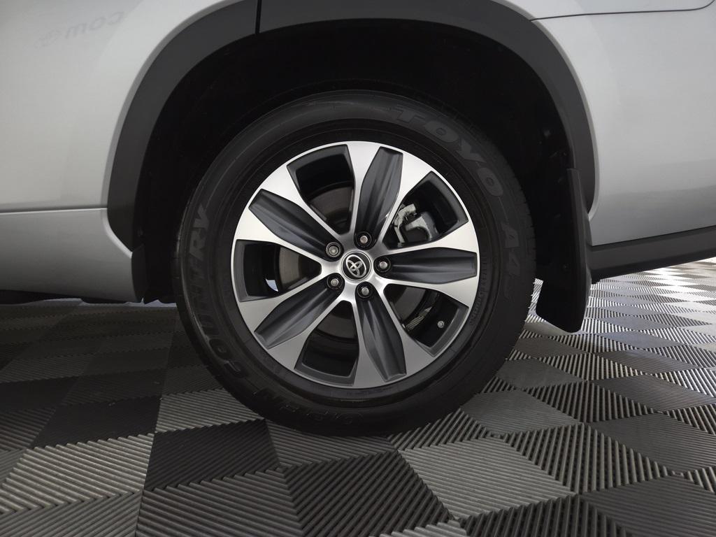 used 2024 Toyota Highlander Hybrid car, priced at $46,495